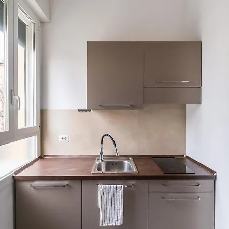 Apartament Palazzina Carracci Bolonia