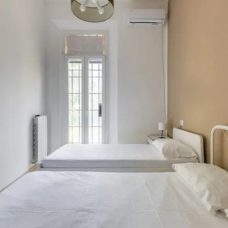 Apartament Palazzina Carracci Bolonia